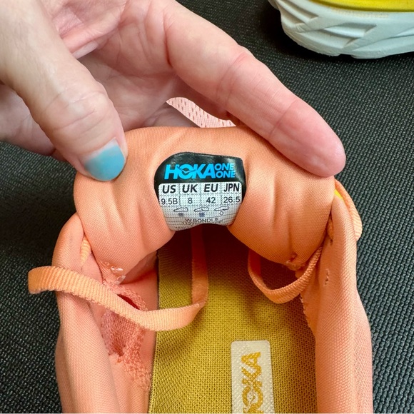 HOKA ONE ONE Bondi 8 Women’s Athletic Running Sneakers Orange and Yellow Sz 9.5 - Picture 8 of 10